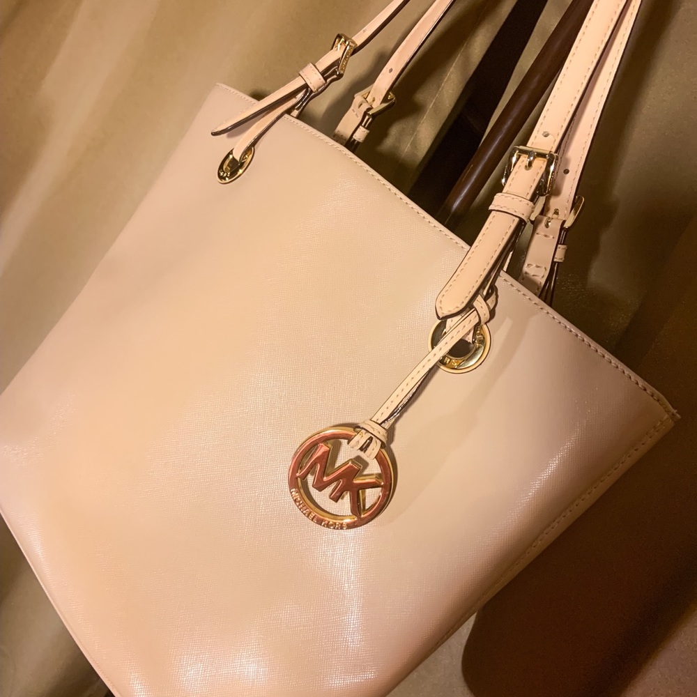 ‼️SOLD‼️ Michae Kors Jet Set Travel Tote